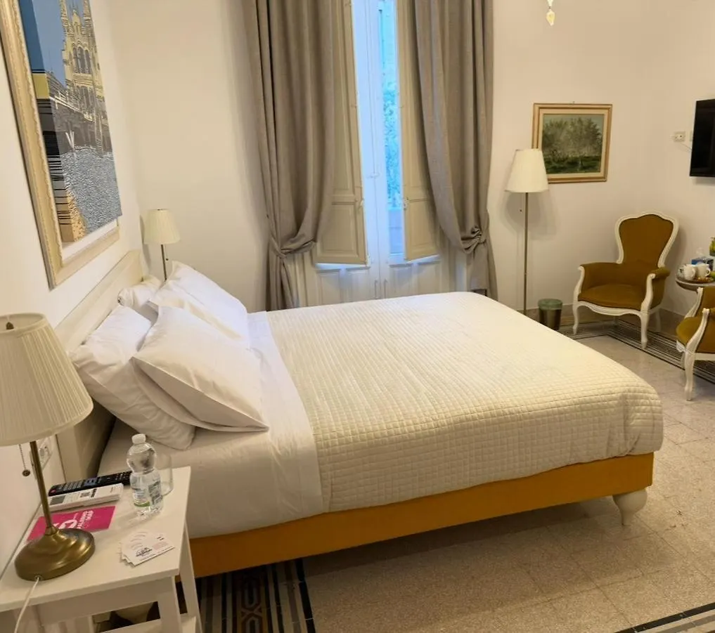 Maisonnouveau パレルモ イタリア