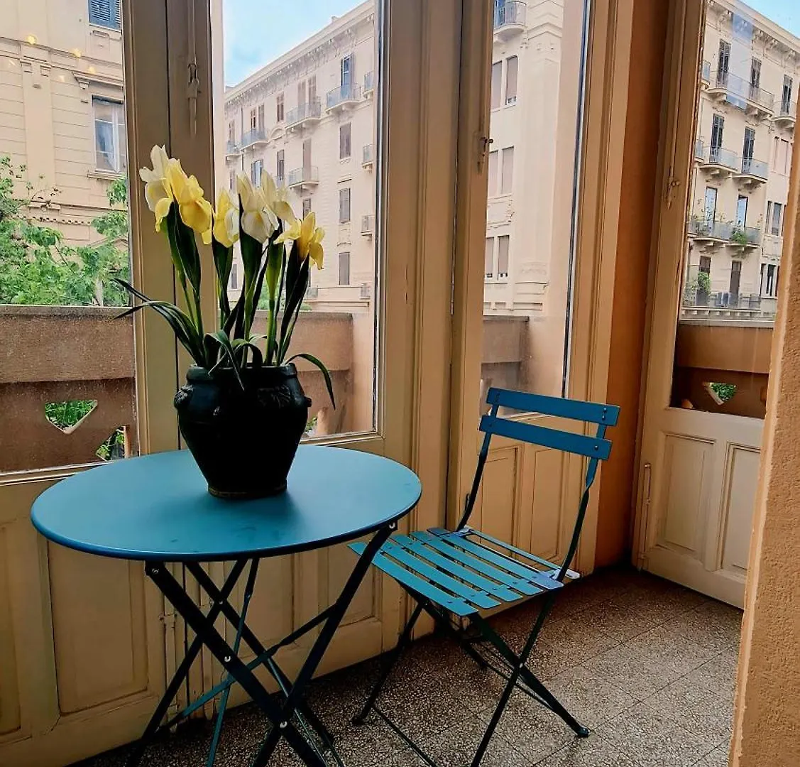 לינה וארוחת בוקר פלרמו Maisonnouveau